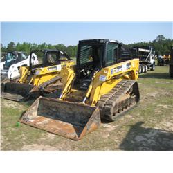 JOHN DEERE CT332 SKID STEER LOADER