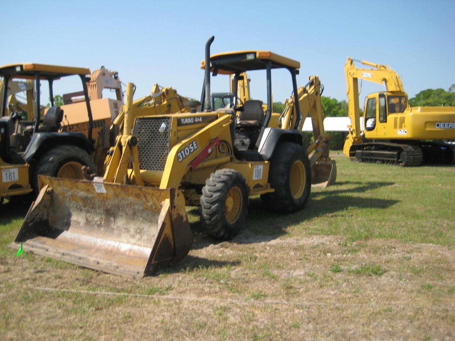 JOHN DEERE 310SE 4X4 LOADER BACKHOE J.M. Wood Auction Company, Inc.