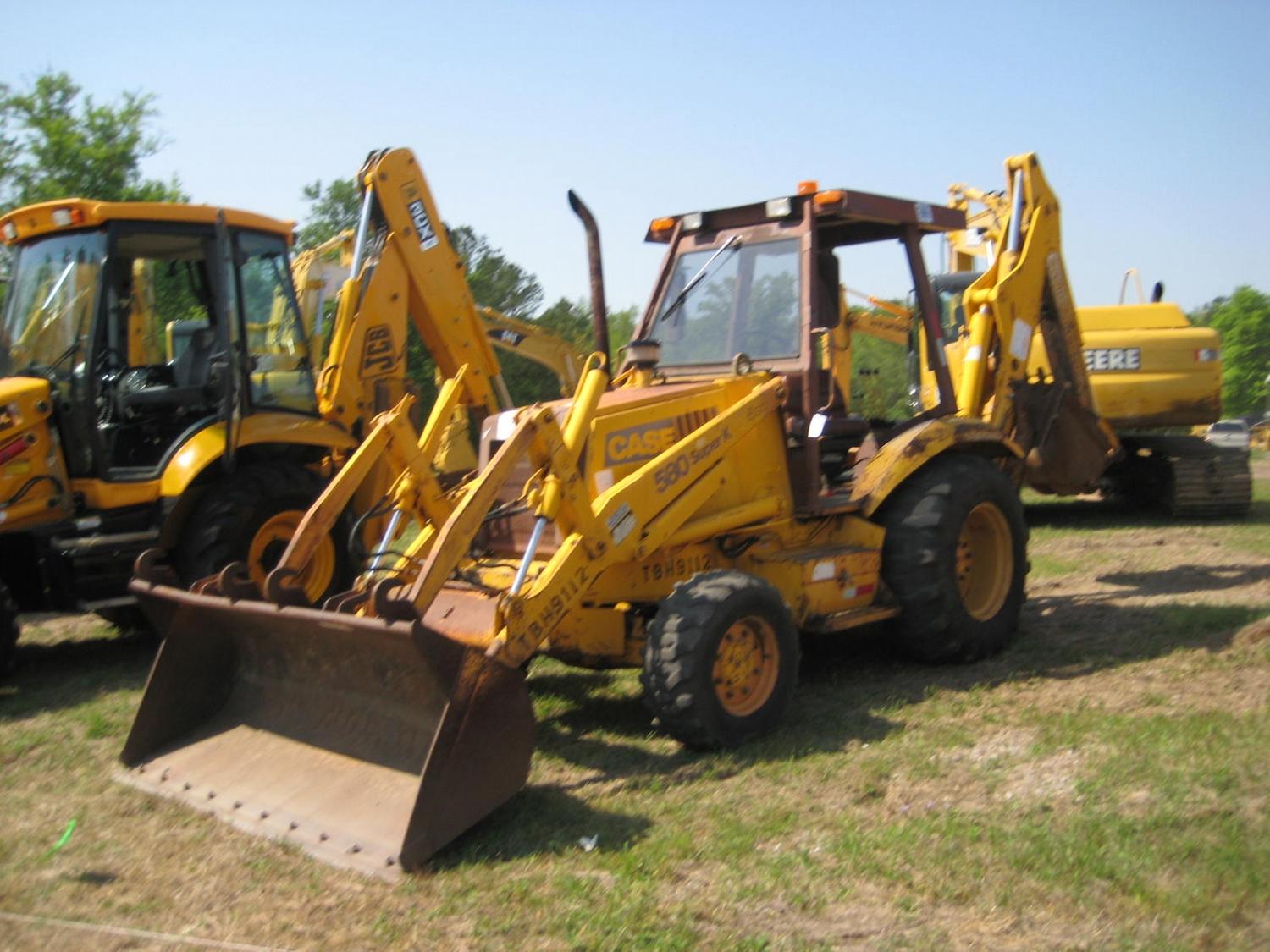 CASE 580 SUPER K 4X4 LOADER BACKHOE