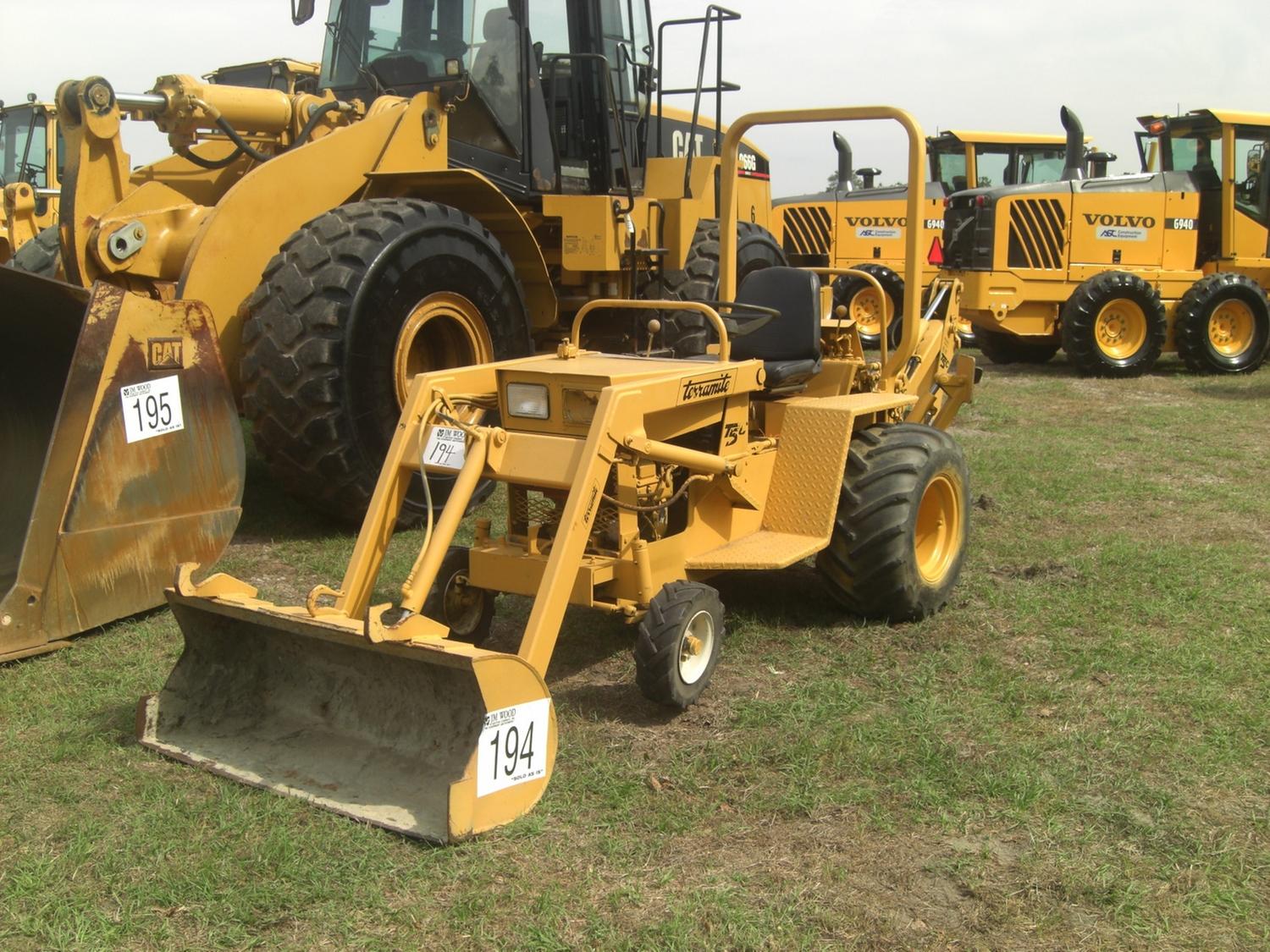 TERRAMITE T5C LOADER BACKHOE