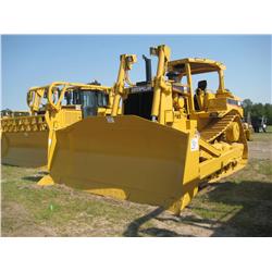 CAT D8R CRAWLER TRACTOR