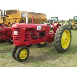 MASSEY HARRIS 44 FARM TRACTOR