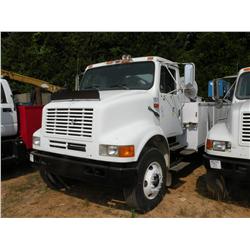 1994 INTERNATIONAL 8100 S/A SERVICE TRUCK