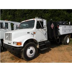1996 INTERNATIONAL 4700 FUEL & LUBE TRUCK
