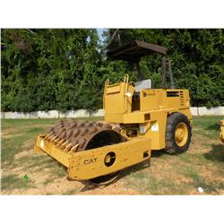 CAT CP433B VIBRATORY ROLLER
