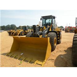 JOHN DEERE 724J WHEEL LOADER