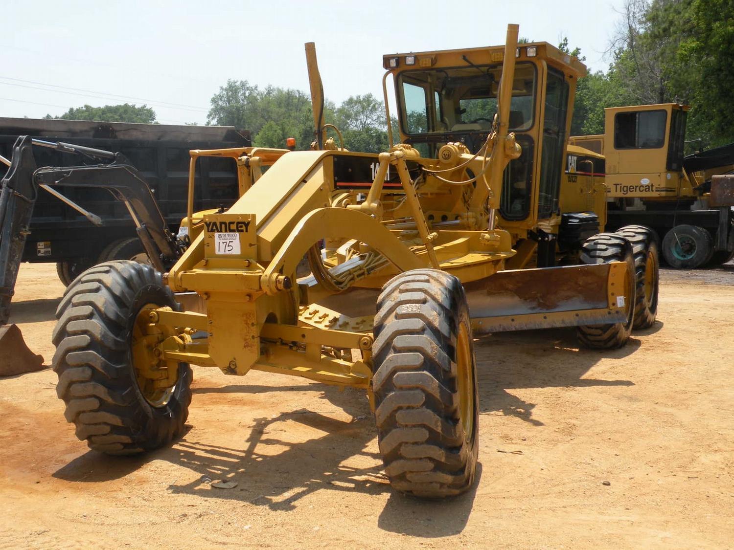 CAT 140H MOTOR GRADER