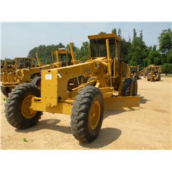 JOHN DEERE 670B MOTOR GRADER