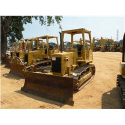 CAT D3B CRAWLER TRACTOR