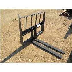 PALLET FORK ATTCHMENT FITS SKID STEER