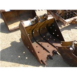 CAT 42" CLEANOUT BUCKET