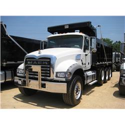 2011 MACK GU713 TRI-AXLE DUMP
