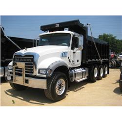 2011 MACK GU713 TRI-AXLE DUMP
