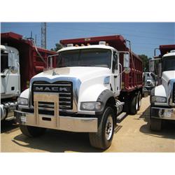 2007 MACK CTP713 T/A DUMP