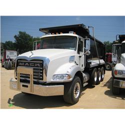 2006 MACK CT713 TRI-AXLE DUMP