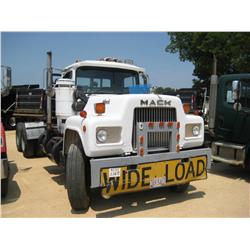 1985 MACK RD686 SX T/A TRUCK TRACTOR