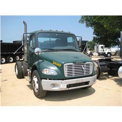 2005 FREIGHTLINER M2 S/A TRUCK TRACTOR
