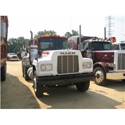 1988 MACK R690ST T/A TRUCK TRACTOR
