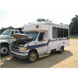 2001 FORD E350 S/A BUS