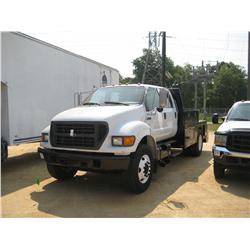 2000 FORD F750 S/A FLATBED