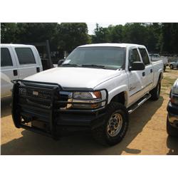 2004 CHEVROLET 2500 HD 4X4 PICKUP