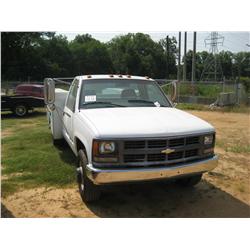 1999 CHEVROLET 3500 S/A SERVICE TRUCK