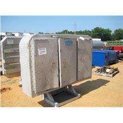 ALUMINUM HEADACHE RACK