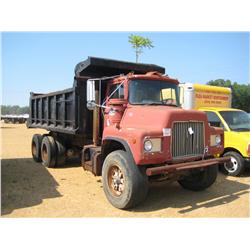 1986 MACK DM686S TANDEM AXLE DUMP