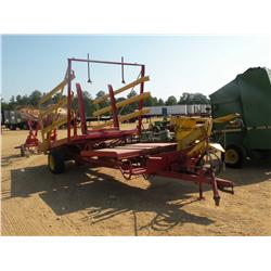 NEW HOLLAND 1002 HAY STACKER