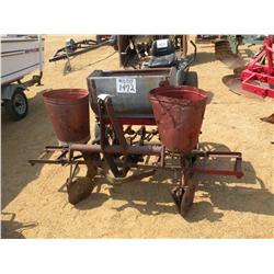 MASSEY FERGUSON 2 ROW PLANTER