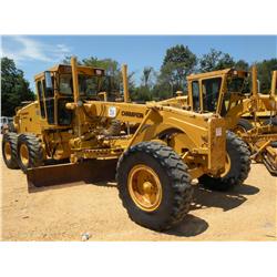 CHAMPION 720A SERIES III MOTOR GRADER