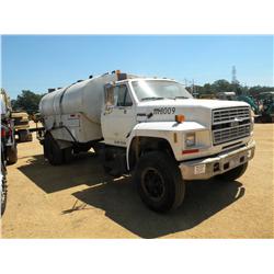 1988 FORD F800 S/A DISTRIBUTOR TRUCK