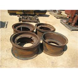 (4) WHEELS (FITS CAT 910)