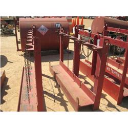(1) LOT 4 TANK HOLDERS