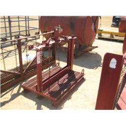 (1) LOT 4 TANK HOLDERS