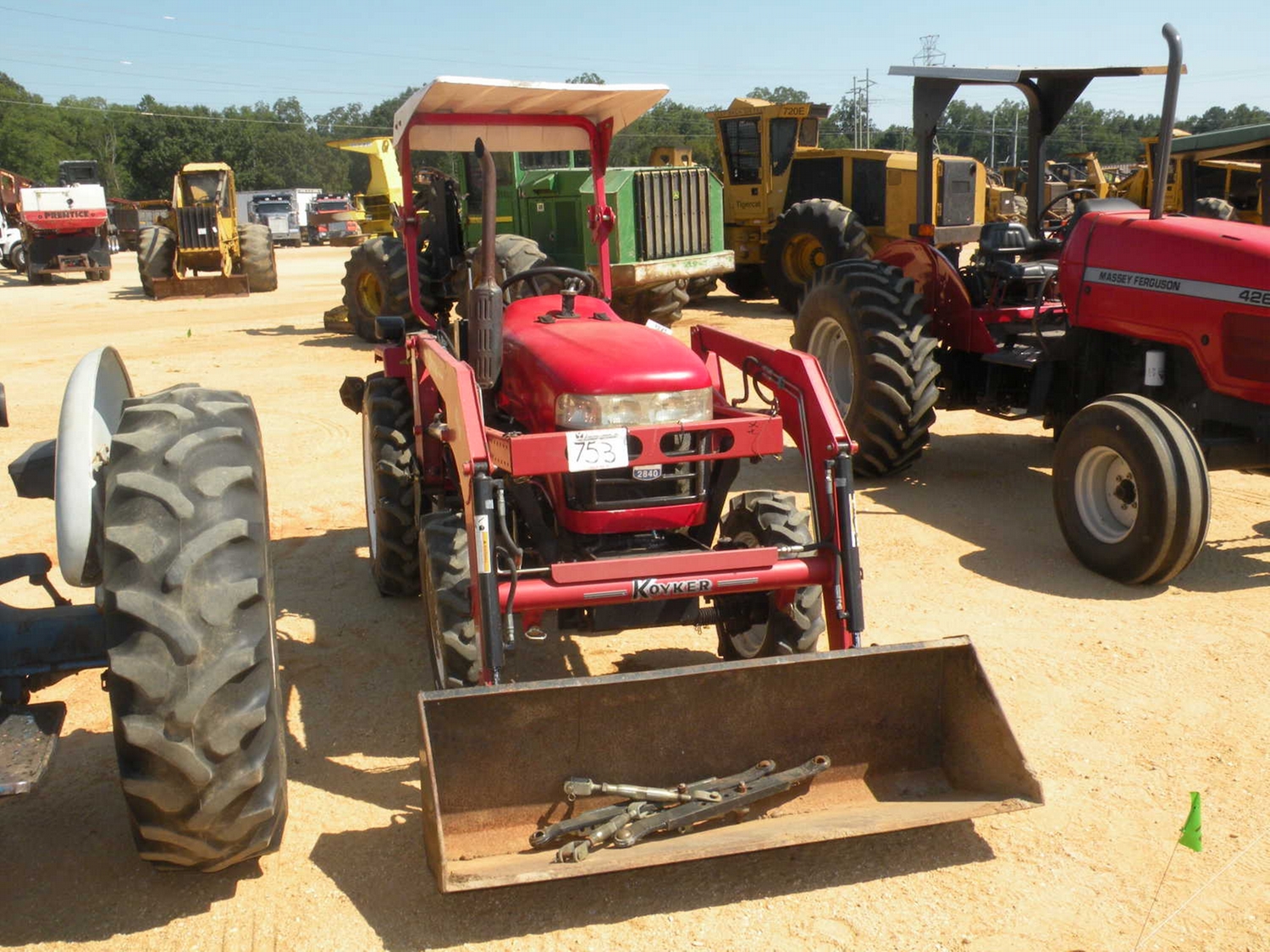 AGKING TRACTOR 2840 4X4 FARM TRACTOR J.M. Wood Auction Company, Inc.