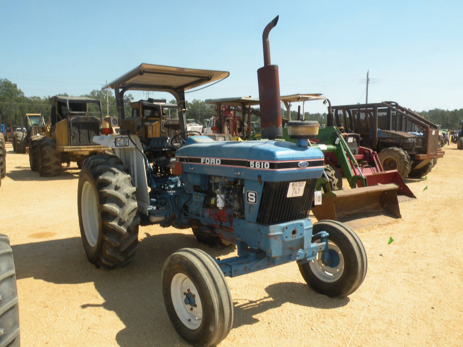 FORD 5610 FARM TRACTOR
