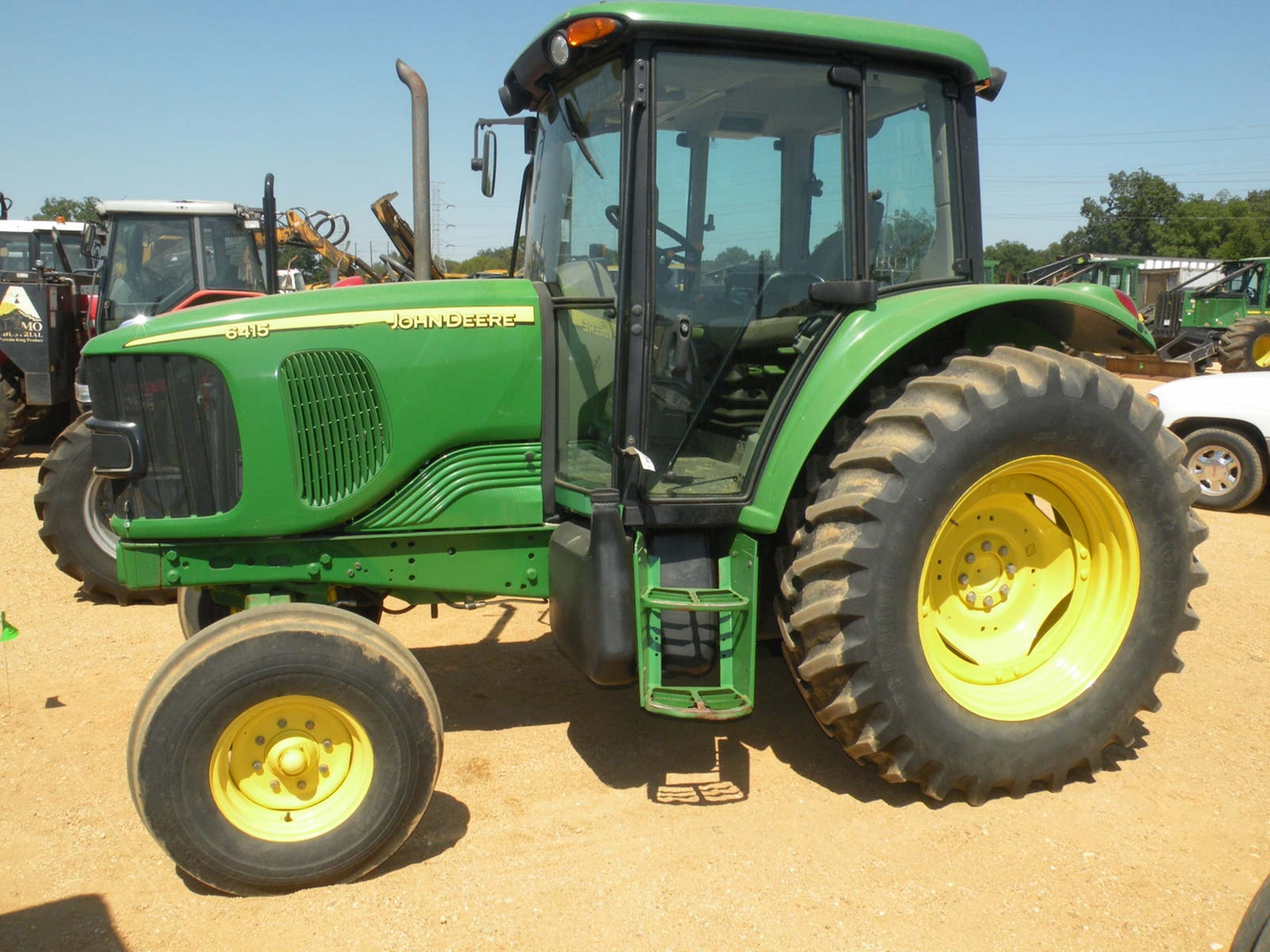JOHN DEERE 6415 FARM TRACTOR