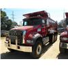 Image 2 : 2011 MACK GU713 TRI-AXLE DUMP