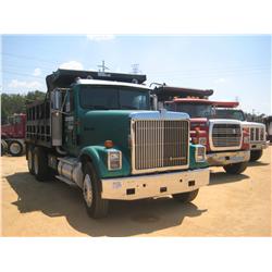 1995 INTERNATIONAL 9300 T/A DUMP