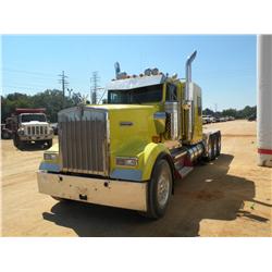 2000 KENWORTH W900L TRI-AXLE TRUCK TRACTOR