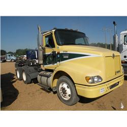 2000 INTERNATIONAL 9100 T/A TRUCK TRACTOR