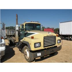 1996 MACK RD690S T/A TRUCK TRACTOR