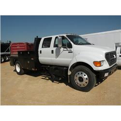 2000 FORD F750 S/A CREWCAB SERVICE TRUCK