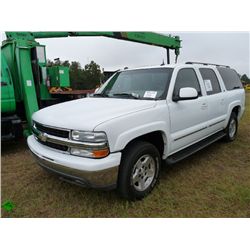 2004 CHEVROLET SUBURBAN