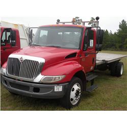 2002 INTERNATIONAL 4300 S/A FLATBED