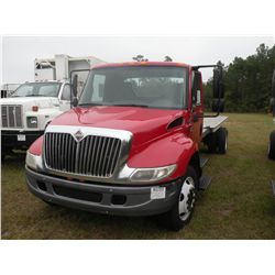 2002 INTERNATIONAL 4300 S/A FLATBED