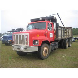 1999 INTERNATIONAL 2674 T/A DUMP
