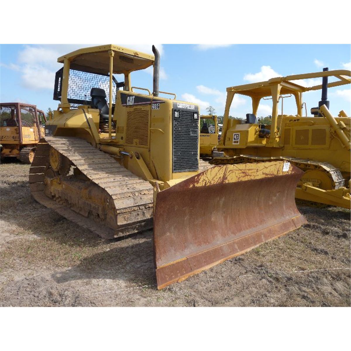 CAT D5N LGP CRAWLER TRACTOR cat-d5n-lgp-crawler-tractor
