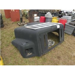 INTERNATIONAL TRUCK HOOD